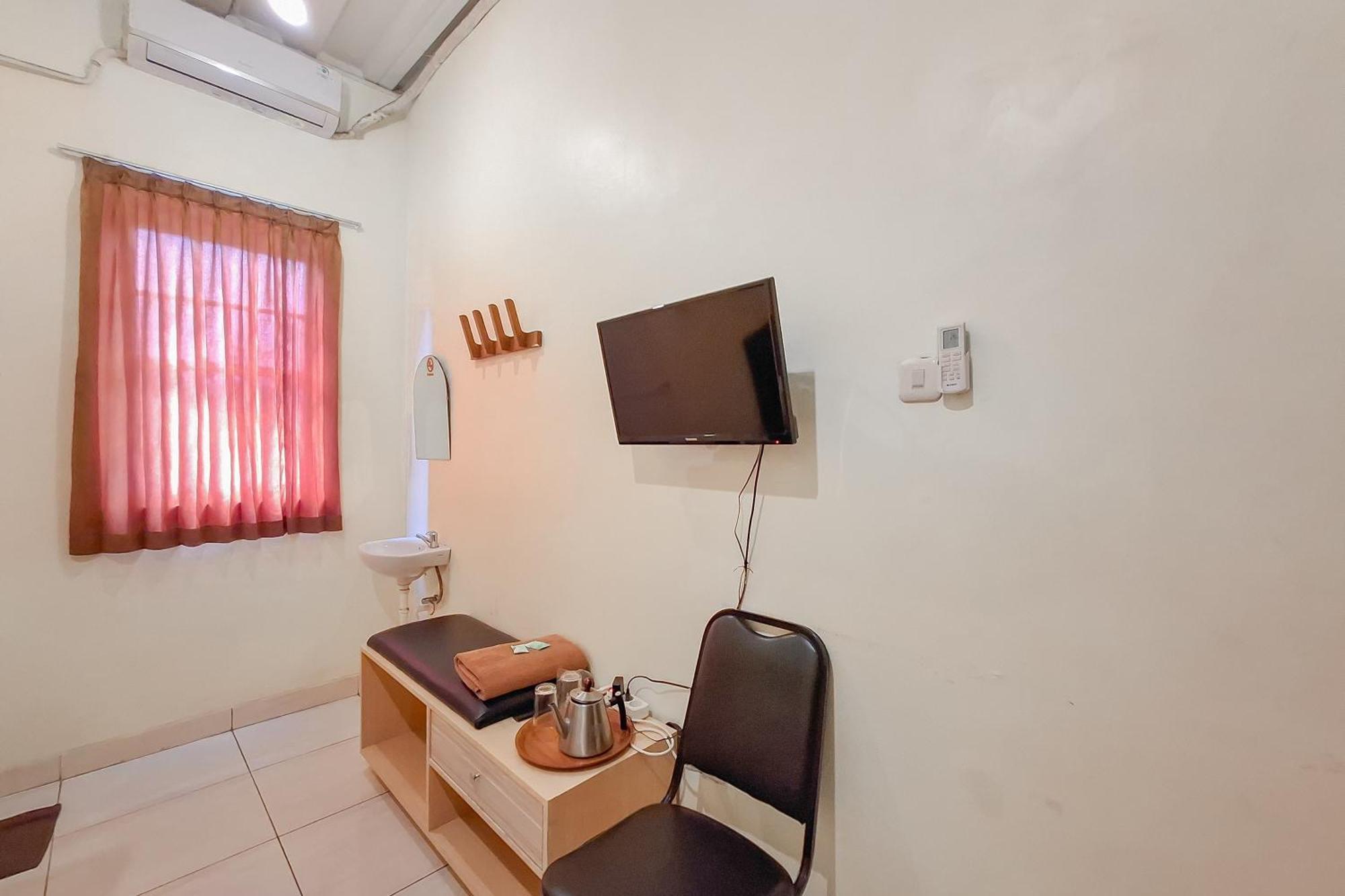 Hotel Oyo 2383 Andongkoe 64 3*