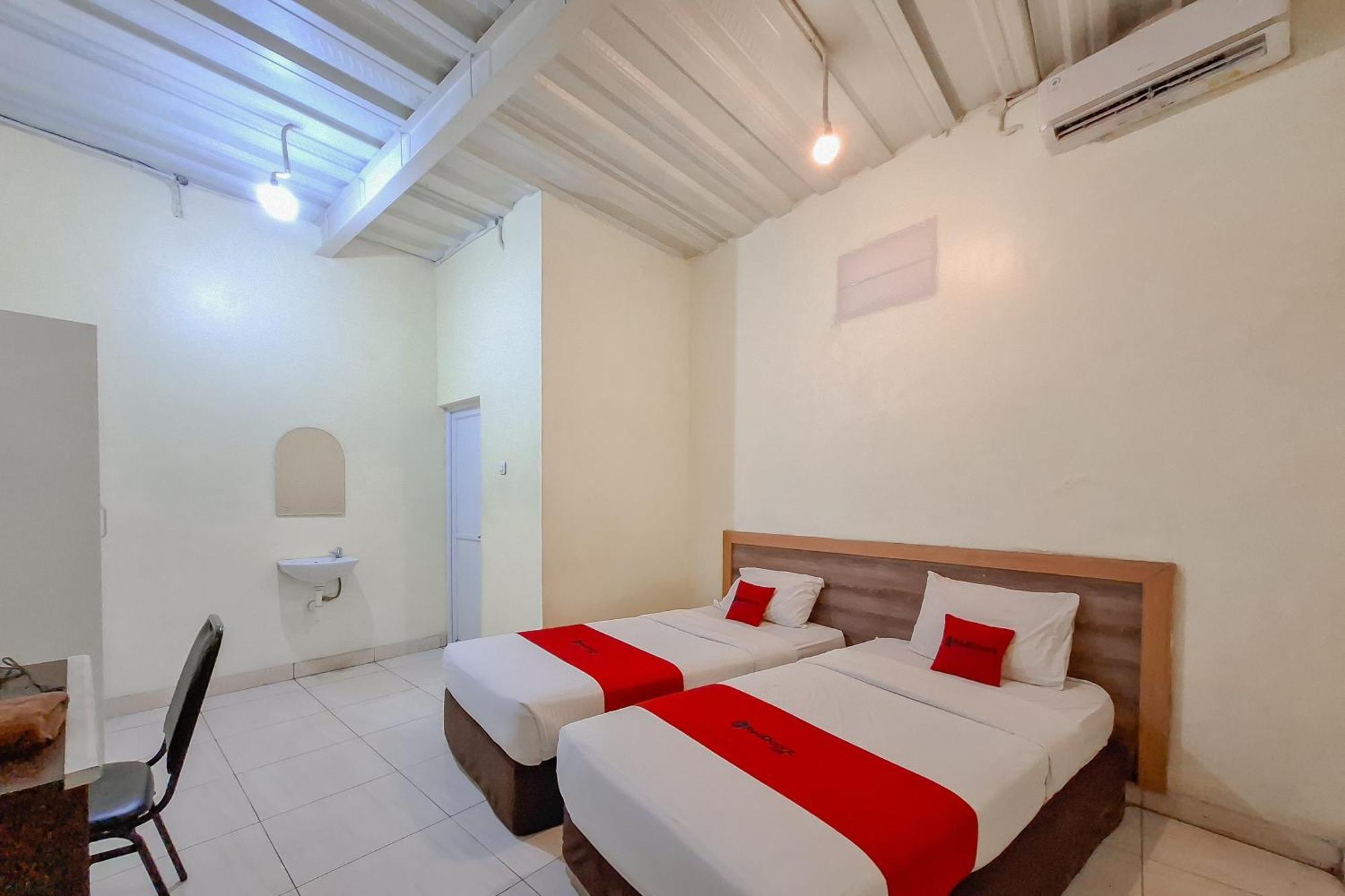Hotel Oyo 2383 Andongkoe 64 3*