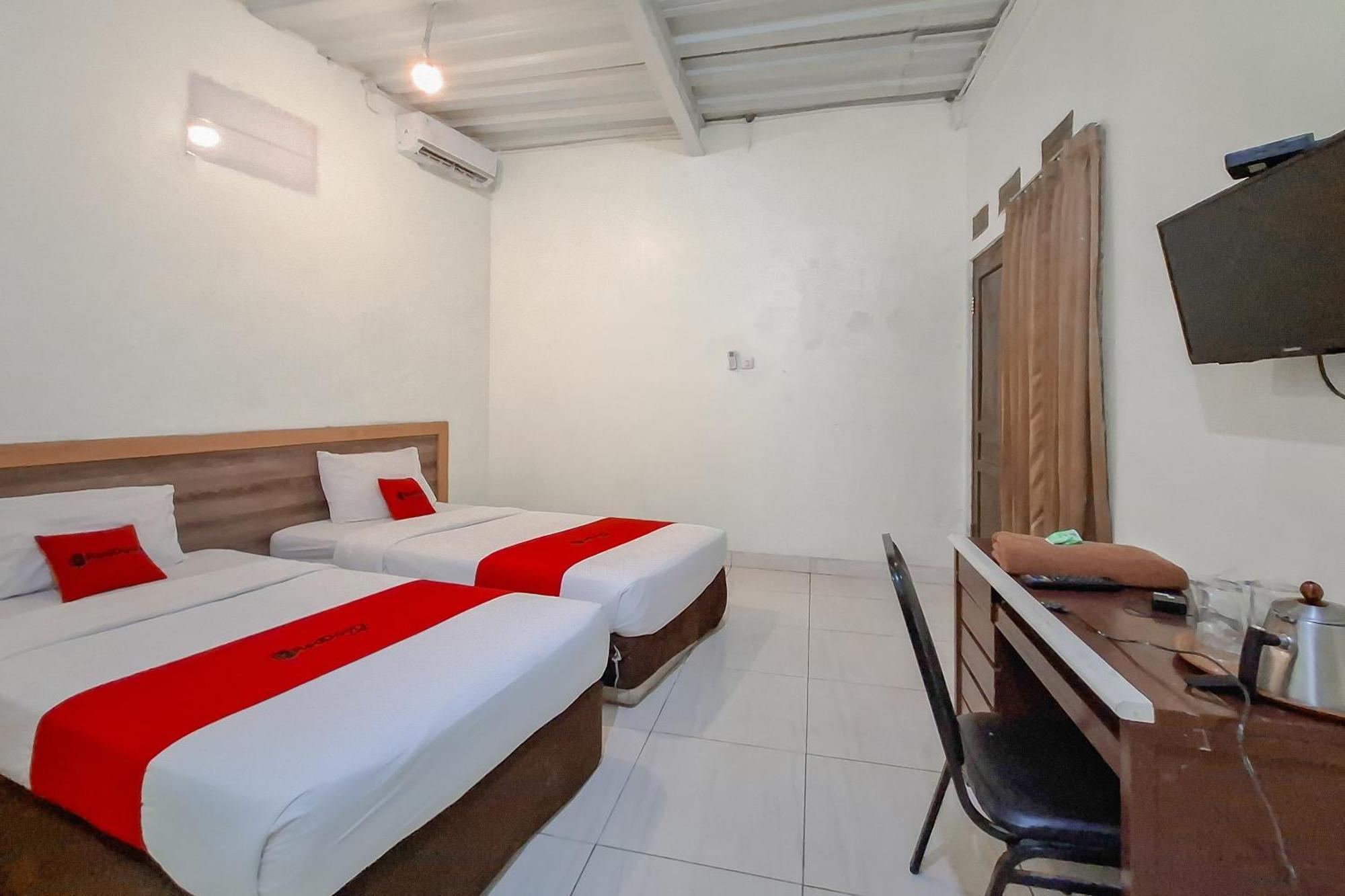 Oyo 2383 Andongkoe 64 Hotel 3*